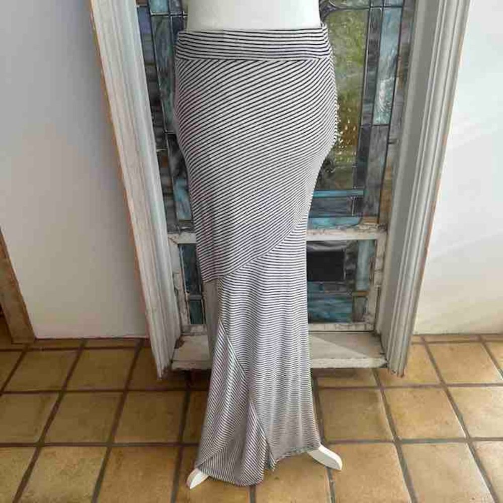 Monteau Navy & White Striped Long Skirt